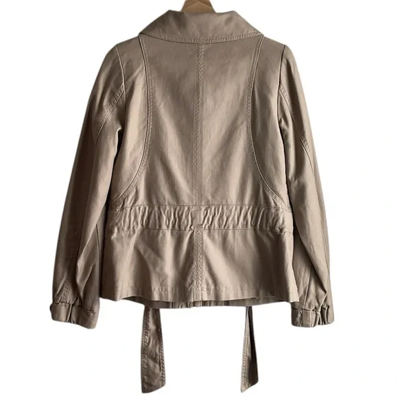 H&M Women's Beige Utility Jacket, size 6 - Picture 2 of 8